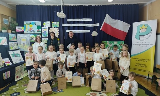 Zdjęcie do VIII Przedszkolny Konkurs Plastyczny Pod Tytułem "Z Kr&oacute;lem Maciusiem Pierwszym o zdrowie dbamy i Polskę zwiedzamy"- ul.Przejazd