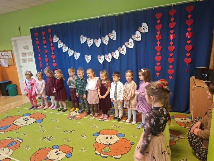 Zdjęcie do Dzień Babci i Dziadka - ul. Miła
