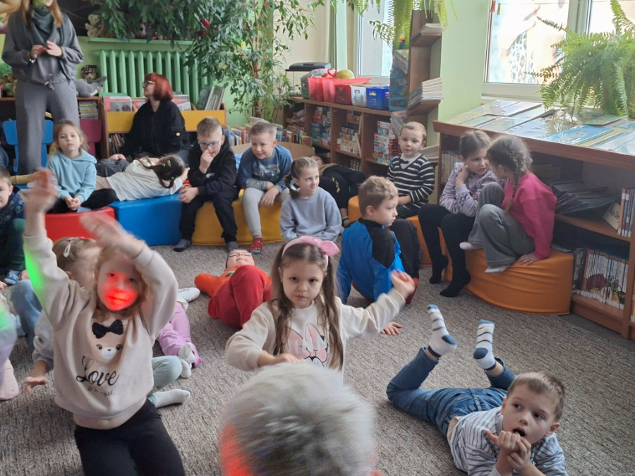Zdjęcie do Muzyczne spotkanie z "Lawendowym Studiem"- Miejska i Gminna Biblioteka im.Ziemowita Skibińskiego w Poddębicach