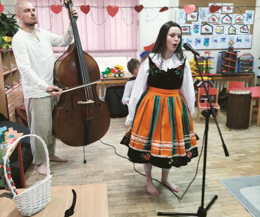 Zdjęcie do "Dawne tańce i melodie"- Akademia Pana Feliksa