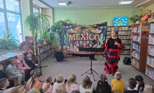 Zdjęcie do Muzyczne spotkanie z "Lawendowym Studio" - 5-6 latki, 6-latki "A" oraz 6-latki "B" z ul. Miłej