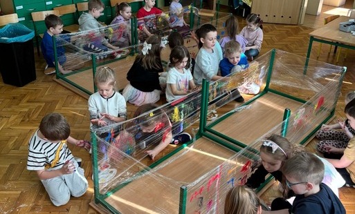 Zdjęcie do Projekt "Gramy zmysłami" gr. 4-5 latki i 6-latki B - Słuch i dotyk